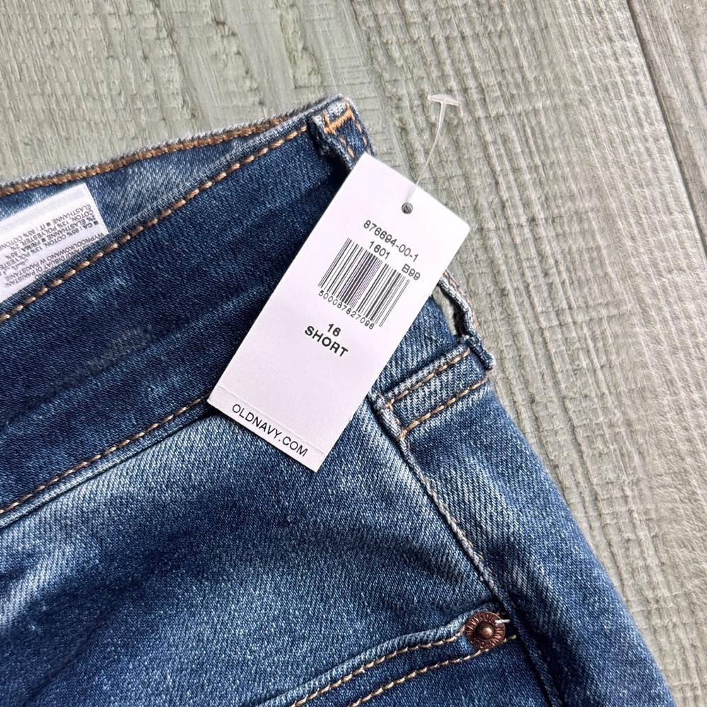 Old Navy Classic Blue OG Straight Leg Jeans - Picture 3 of 5